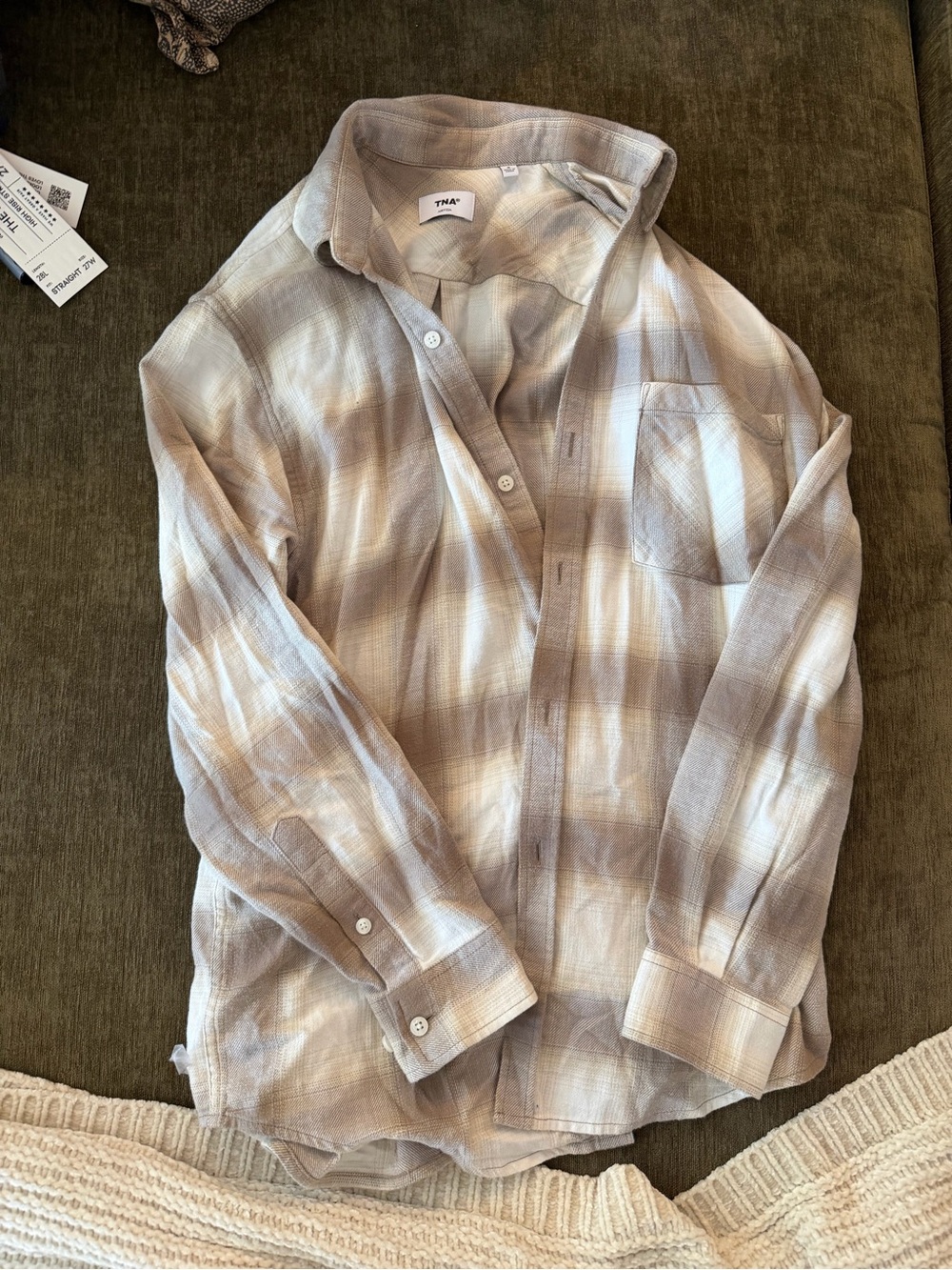 TNA women’s Plaid Button-Up Shirt in Beige Gray